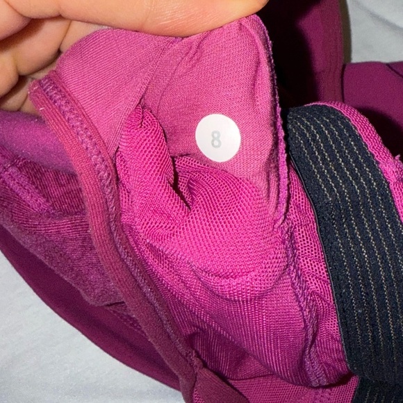 Lululemon Deep V Tank size 8 - Picture 4 of 5